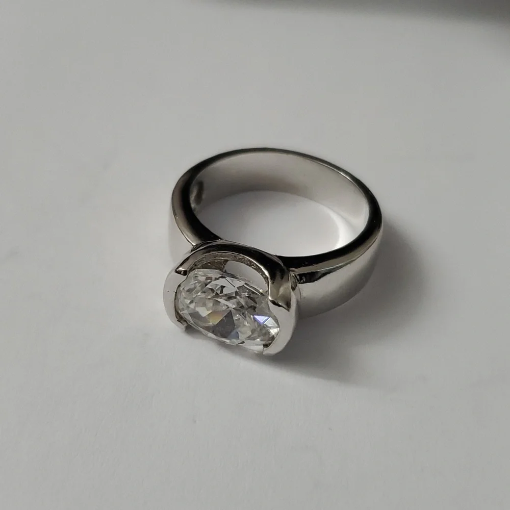 2 Cttw Sterling Silver 925 Solitaire Ring - Picture 4 of 10